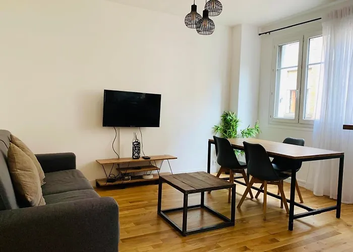 Clichy Proche Paris - 4 Pers